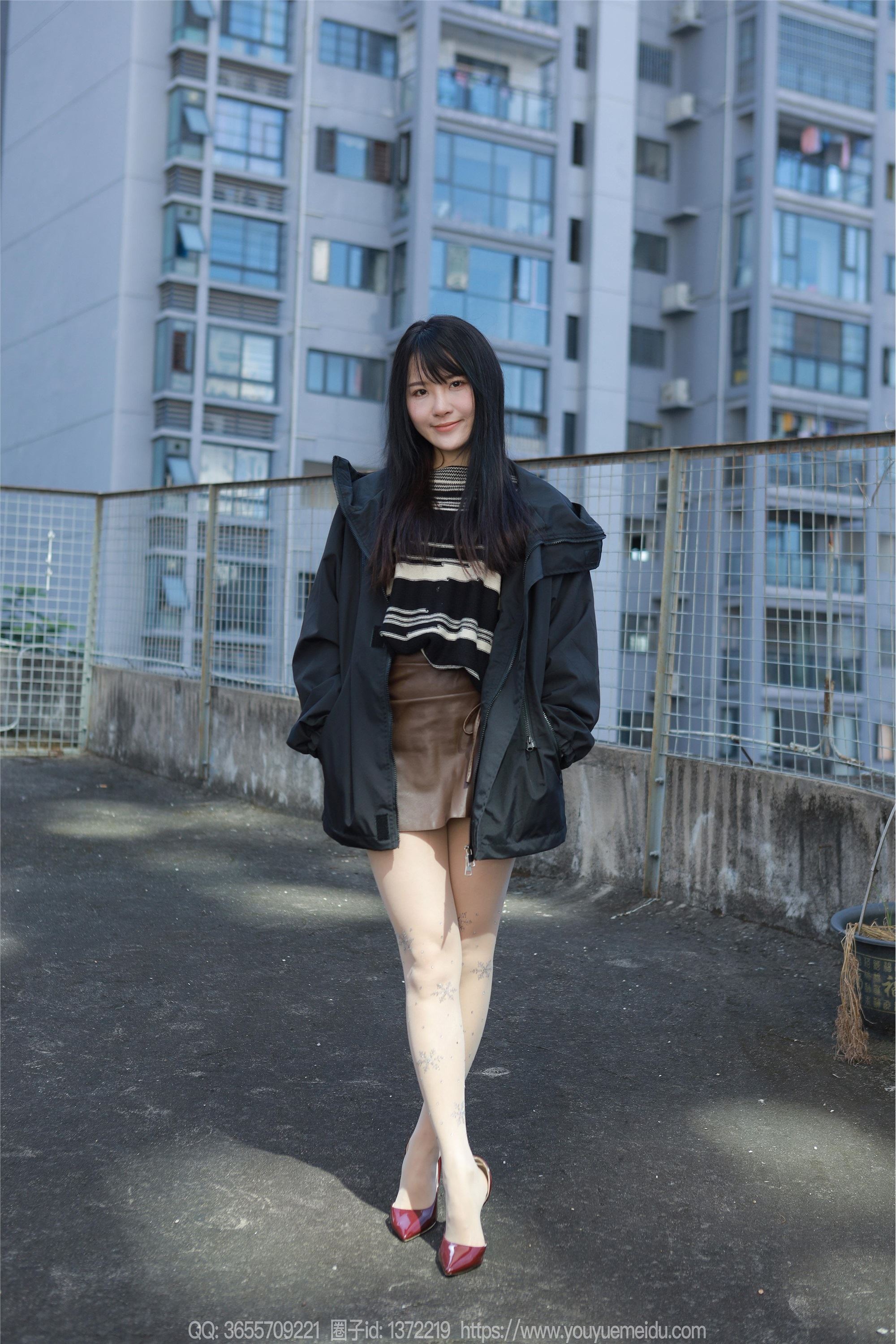 IESS异思趣向  2023.12.07 丝享家 1605 婉萍《晒晒太阳》